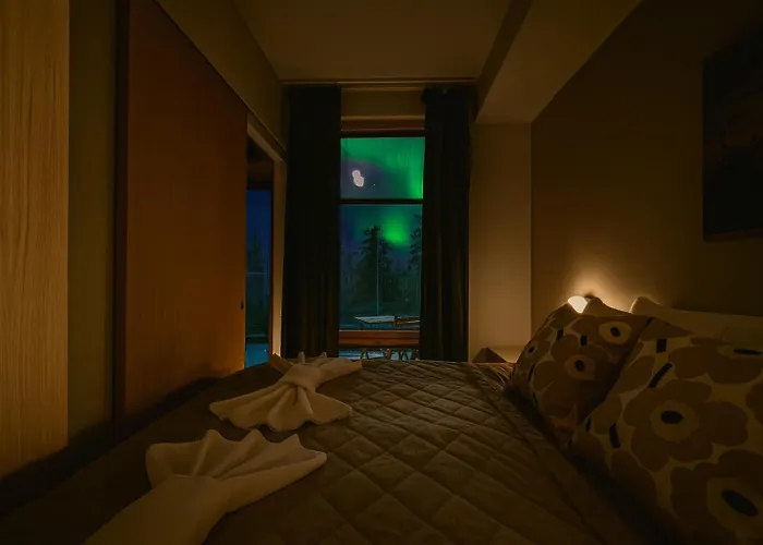 Aurora Gielas B5 Ski-in Ski-out, Mountain View By Aavalevi *